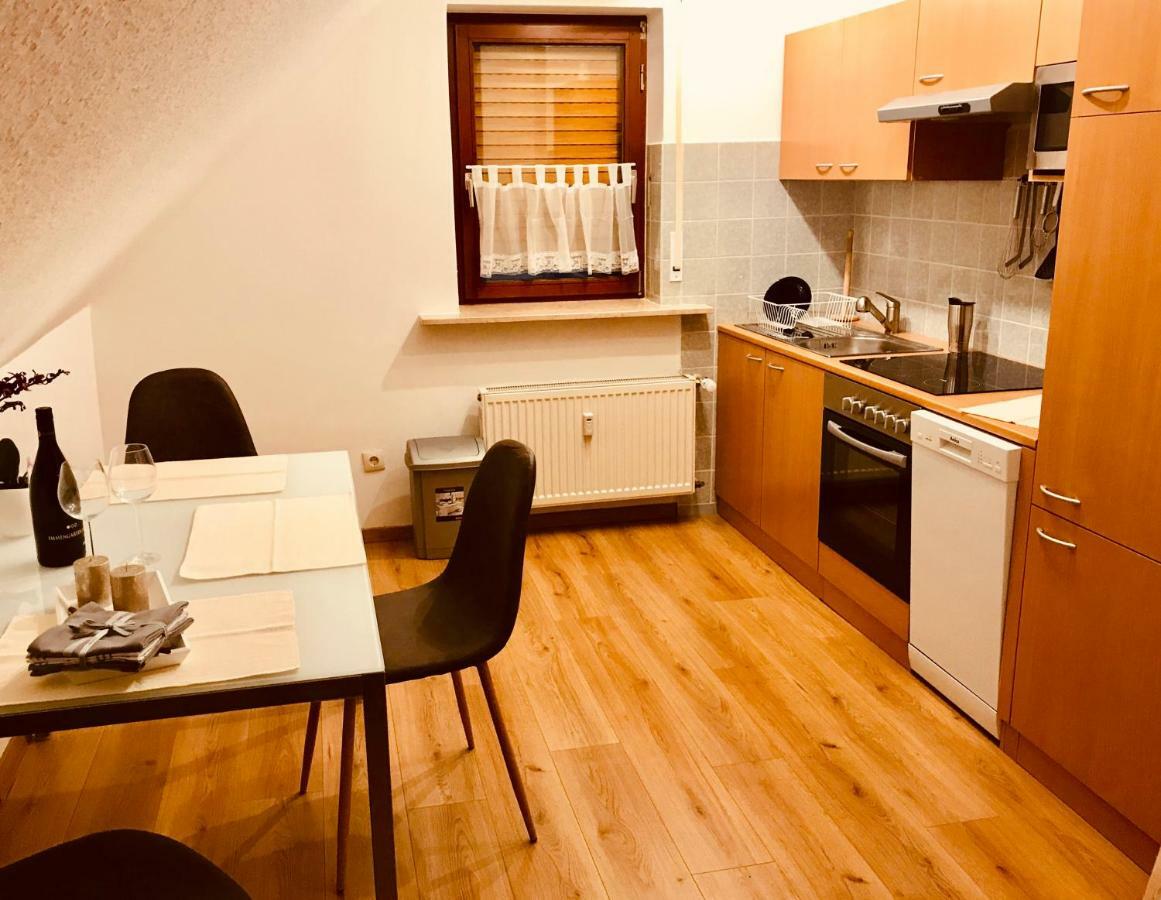 Grosses 1-Zimmer Wohlfuehl-Appartement Rednitzhembach Exterior foto